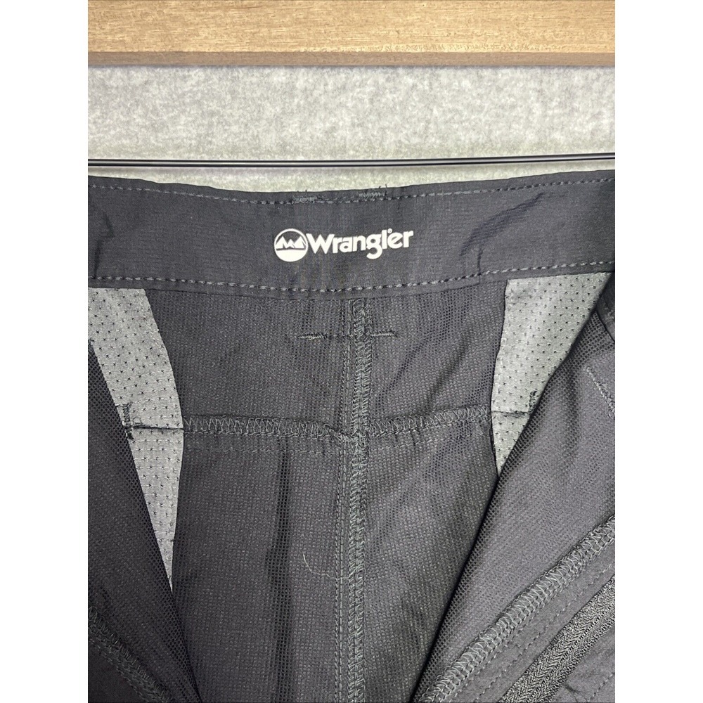 NWT Wrangler Classic Flex Waistband Black Shorts Men's Size 48 - Picture 5 of 12